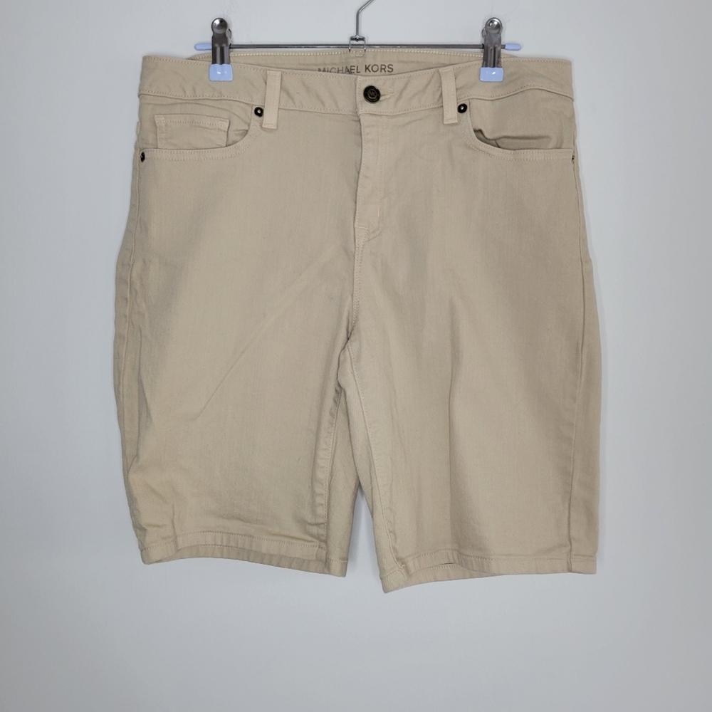 Michael Kors Mid Rise Bermuda Oatmeal Neutral‎ Minimalist Short 8